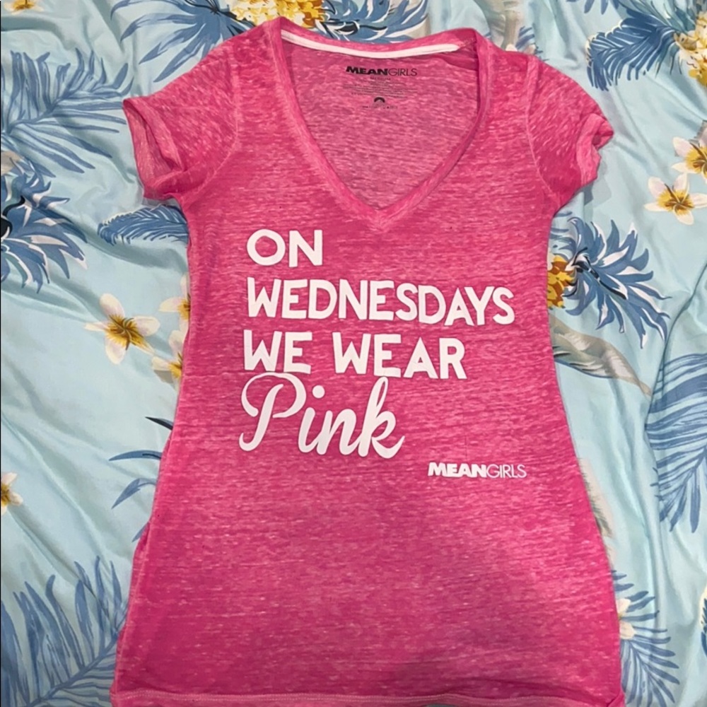 Graphic v neck